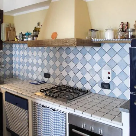 Sleeps 6 Pool Wifi Costarainera