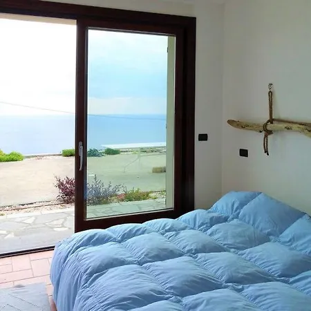 Sleeps 6 Pool Wifi * Costarainera