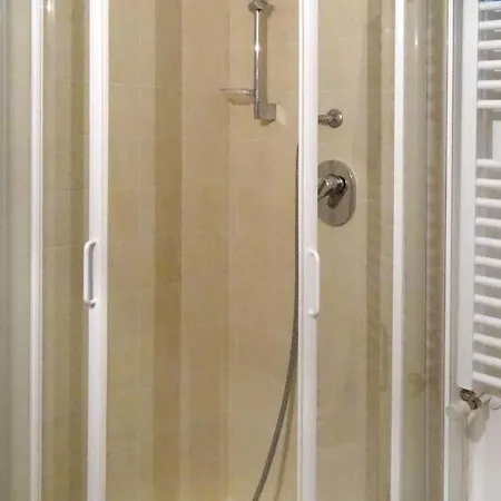 Sleeps 6 Pool Wifi Nyaraló